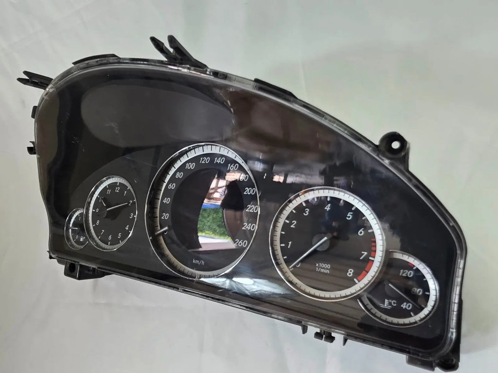 MERCEDES BENZ E-CLASS E200 W212 INSTRUMENT CLUSTER TACHO SPEEDOMETER A2129003213