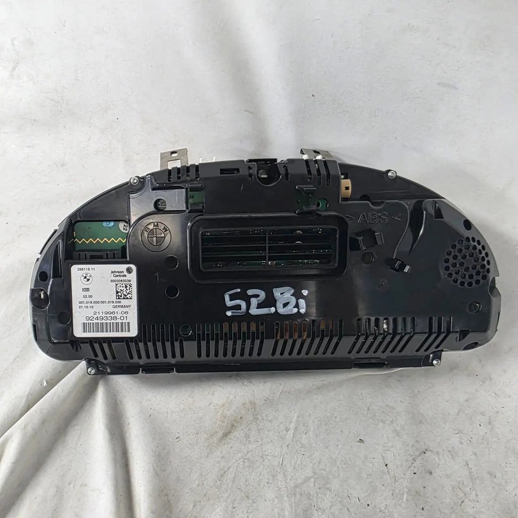 BMW 5 SERIES F10 520D Instrument CLUSTER SPEEDOMETER Panel KMH OEM 9249338
