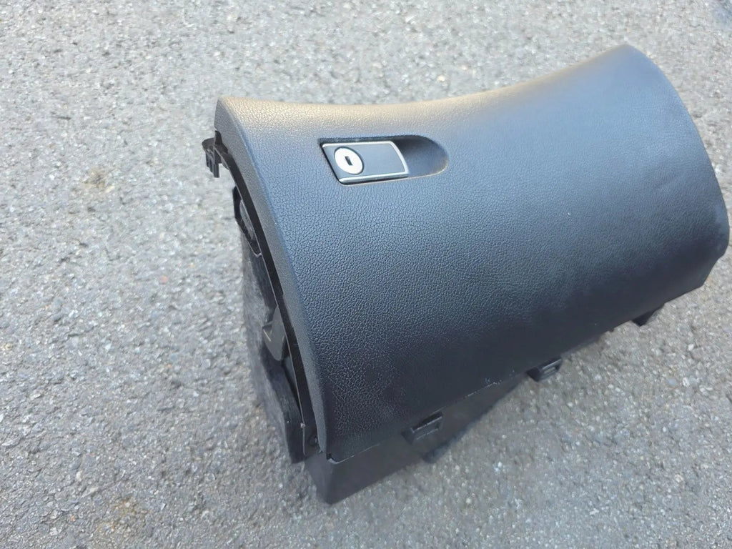 MERCEDES W213 E300 E250 E350 GLOVE BOX COMPARTMENT TRAY DASH OEM A2136800091
