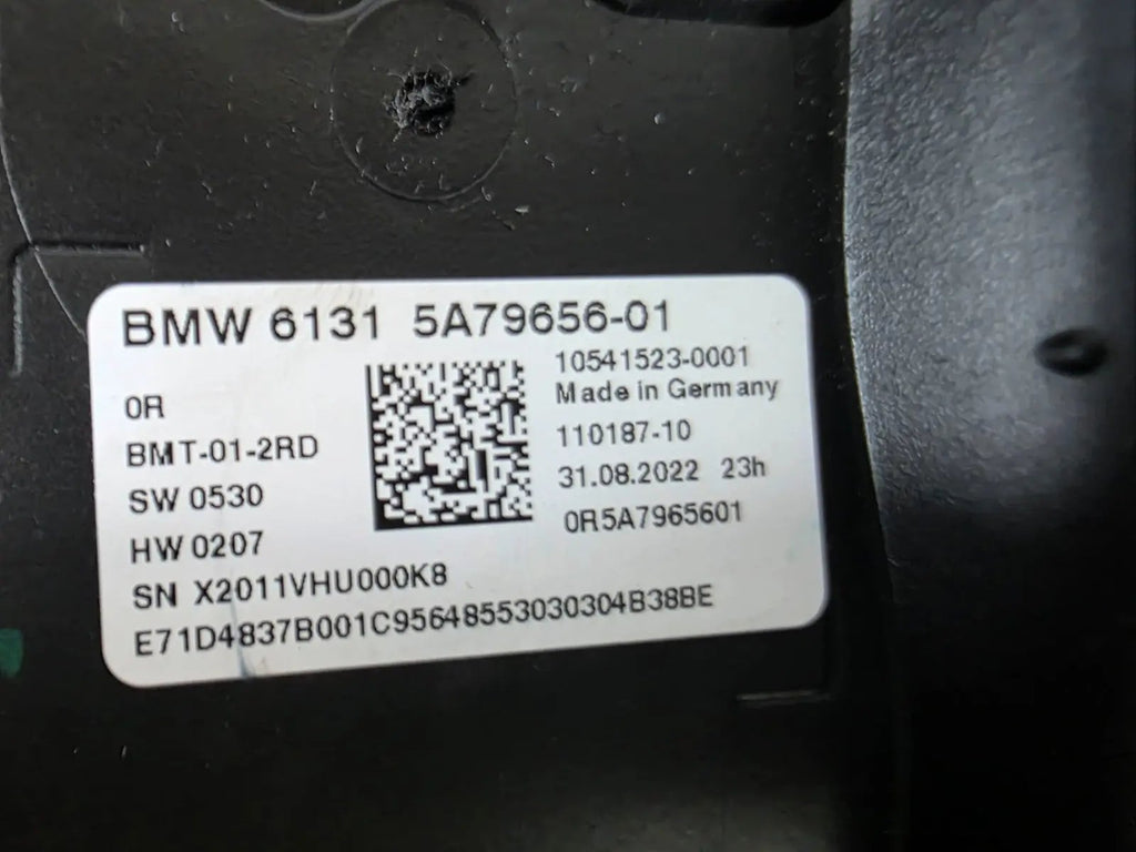 BMW G70 i7 TABLET DOOR MONITOR SCREEN REAR RIGHT OEM GENUINE 5A79656