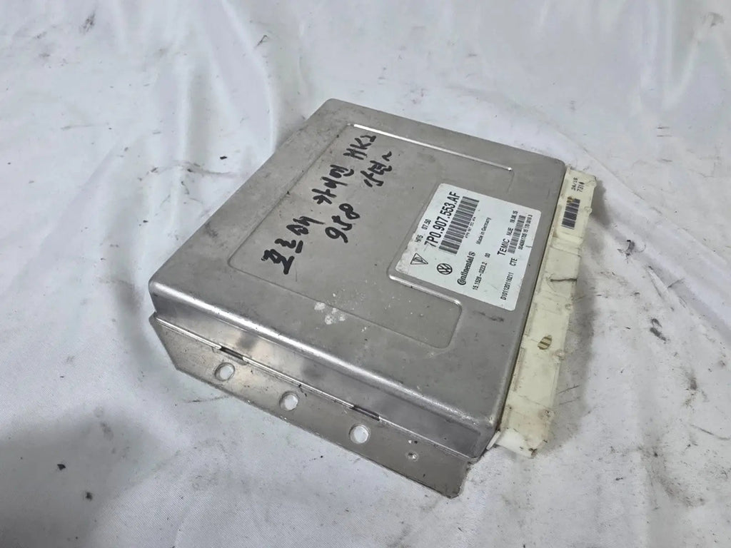 2015 - 2018 Porsche Cayenne 958 GTS PASM Air Suspension Control Module Unit OEM