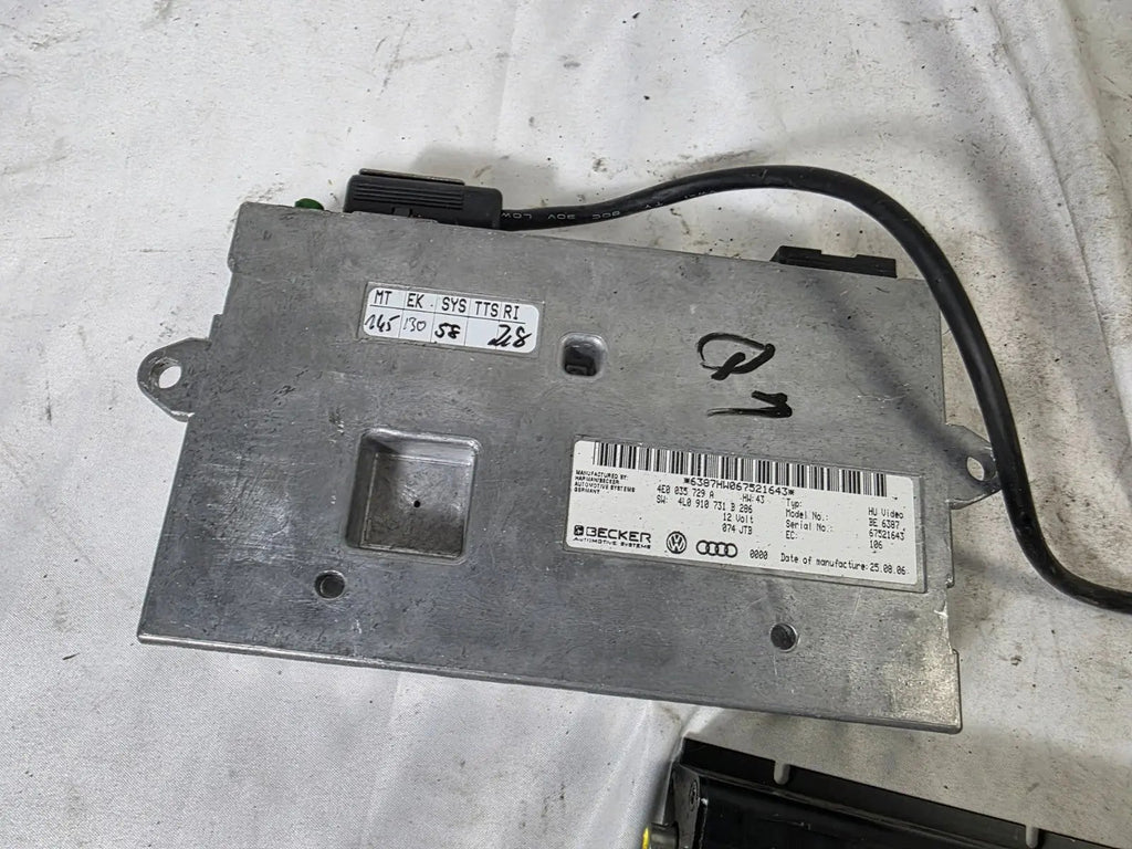 AUDI Q7 S5 GPS-TV NAVIGATION INFORMATION CONTROL MODULE & AUDIO AMP 4E0035729A