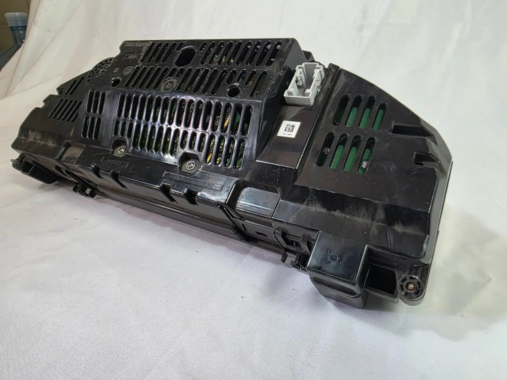 MERCEDES BENZ E-CLASS E200 W212 INSTRUMENT CLUSTER TACHO SPEEDOMETER A2129003213