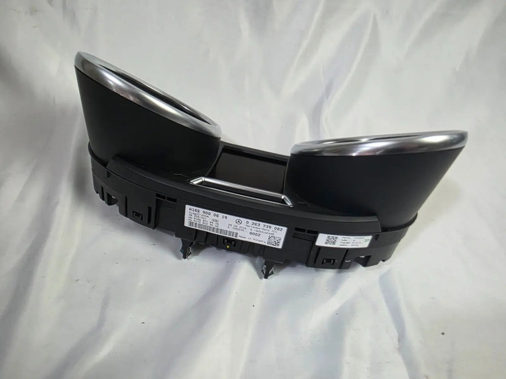 MERCEDES BENZ GLE W166 INSTRUMENT CLUSTER TACHO SPEEDOMETER OEM A1669000619