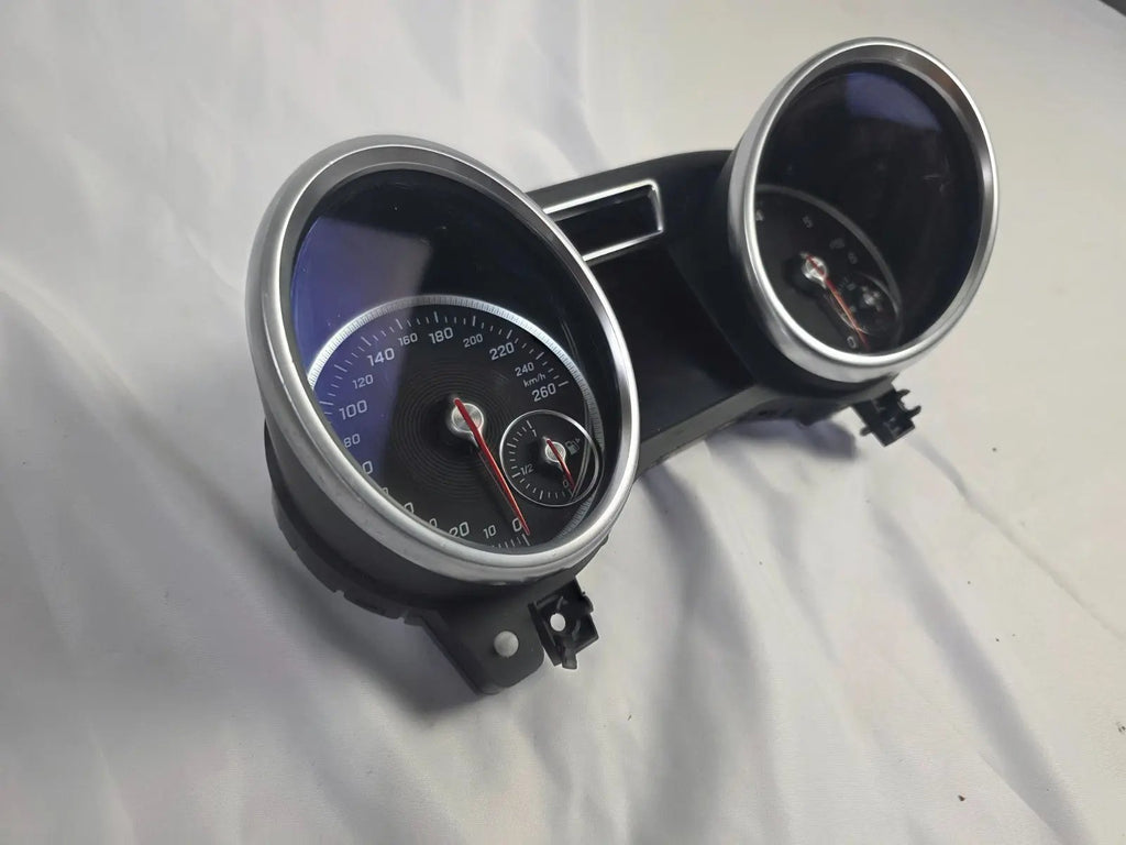 MERCEDES BENZ GLE W166 INSTRUMENT CLUSTER TACHO SPEEDOMETER OEM A1669000619