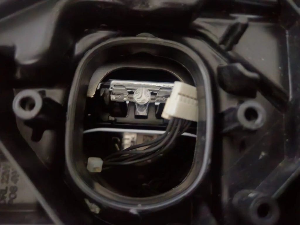 This image features the right-side Adaptive LED headlight (ICON design) for the BMW 7 Series G11 and G12 models, showcasing OEM genuine quality with part number 7408710. This used original headlamp offers BMW’s signature Adaptive LED with ICON styling, providing dynamic lighting performance, precise fitment, and premium functionality tailored for the luxury 7 Series lineup.