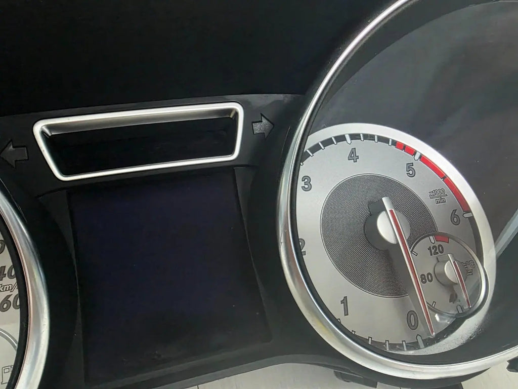 MERCEDES-BENZ CLA Instrument SPEEDOMETER Cluster OEM GENUINE A1179007901