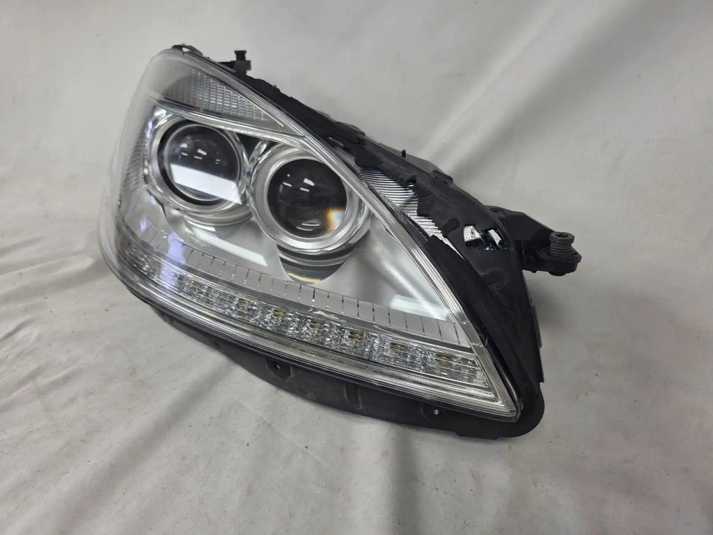 MERCEDES BENZ S-CLASS W221 ADAPTIVE BI-XENON Headlight RIGHT OEM A2218200639