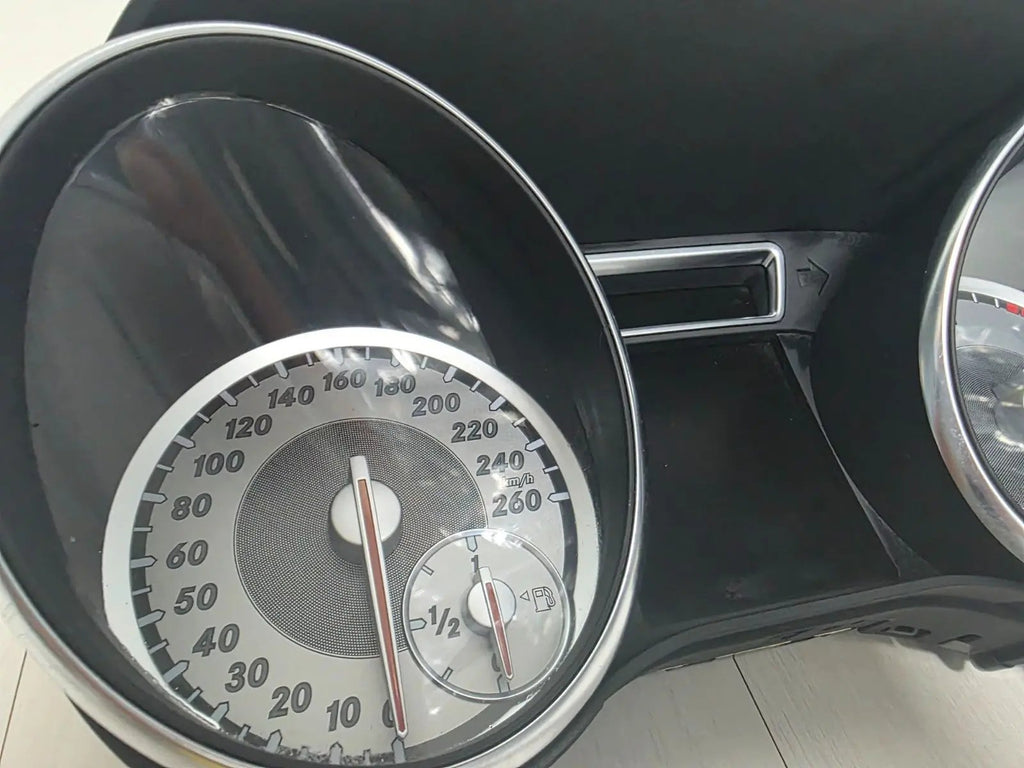 MERCEDES-BENZ CLA Instrument SPEEDOMETER Cluster OEM GENUINE A1179007901