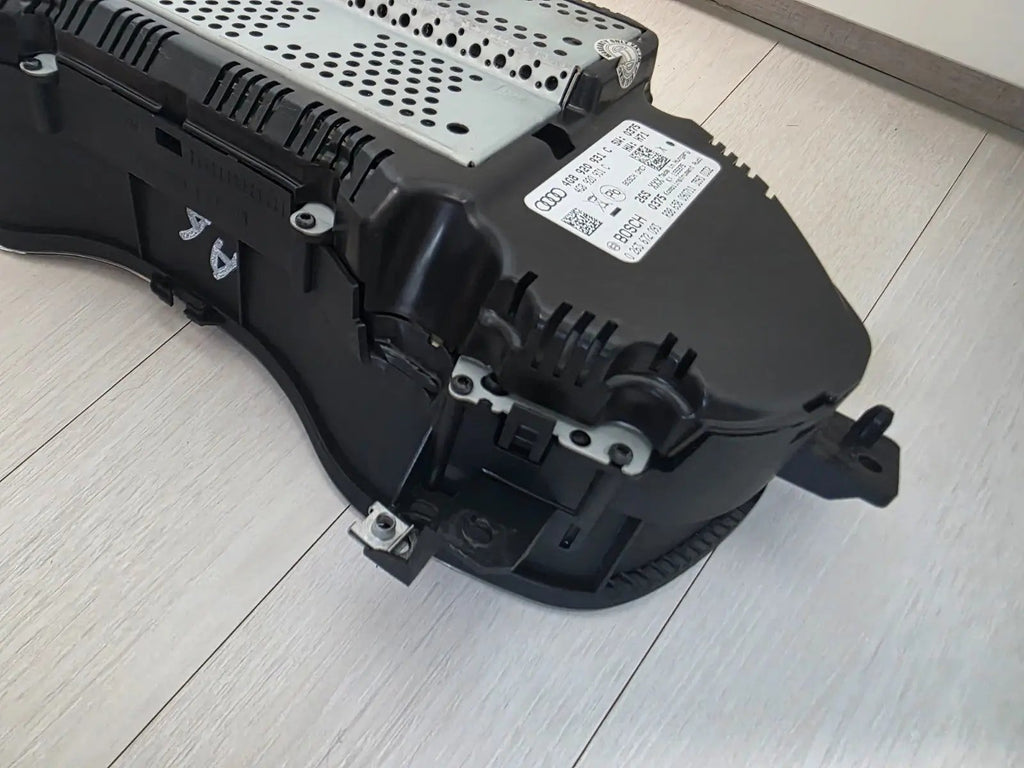 Audi A6 2.8FSI Quattro C7 2012 OEM Genuine KPM Speedometer Tachometer 4G8920931C