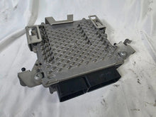 Load image into Gallery viewer, Mercedes Benz W205 C180 C200 OM626 Ecu Control Unit WITH BRACKET A6269000000