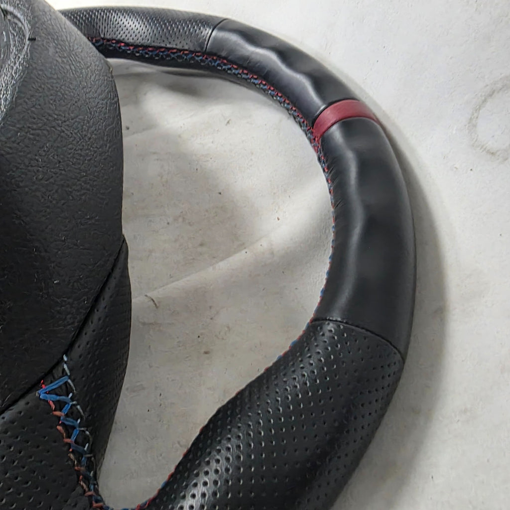 2011-2016 BMW 528i 535i 550i "M" Sport Steering Wheel MSPORT STITCHING OEM Used