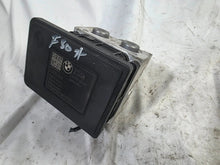 Load image into Gallery viewer, 2017 - 2020 BMW 440i GENUINE OEM ABS Brake Pump Module 6875558