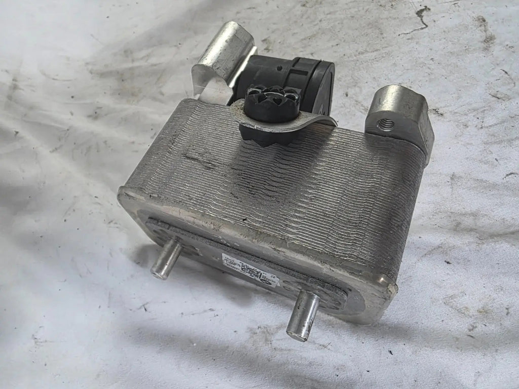 BMW i7 G70 HVAC Chiller Heat Exchanger Cooler OEM 9871699 6450987169903