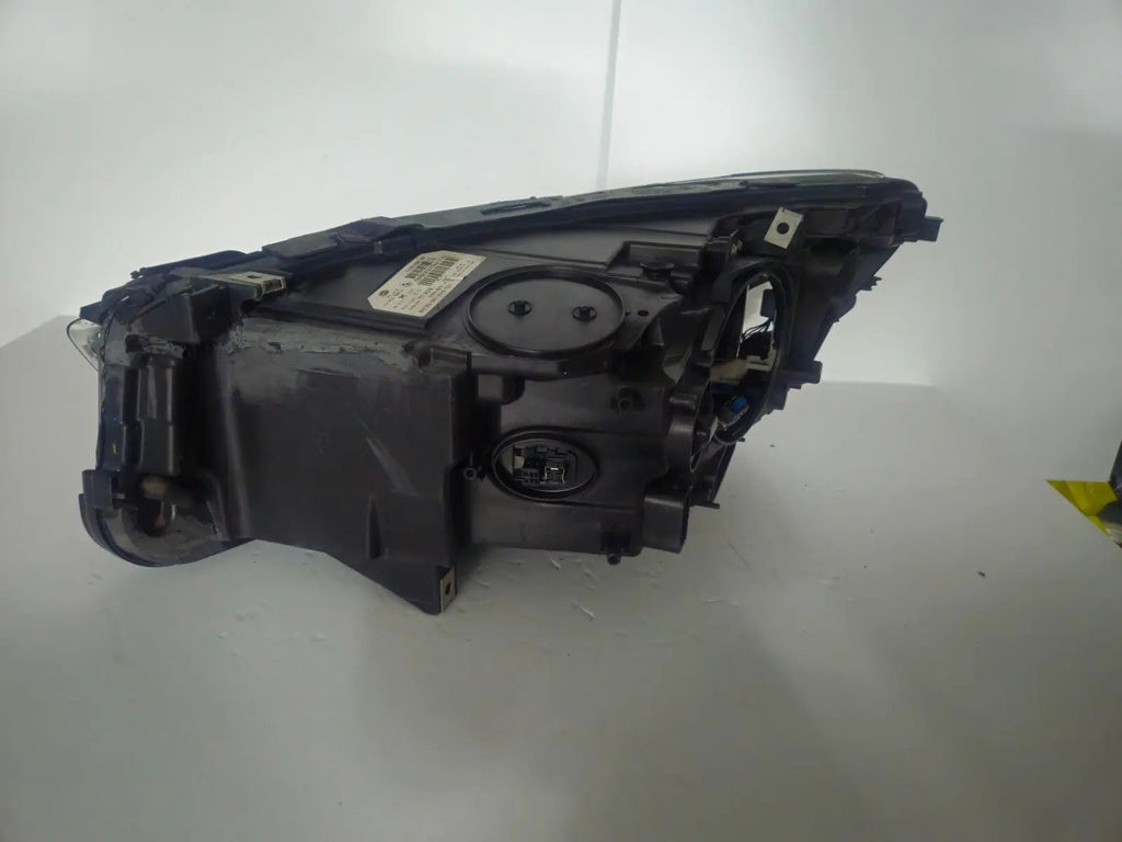 This image shows the right-side Bi-Xenon headlight for the BMW 5 Series GT F07 model, featuring OEM genuine quality with part number 7262720. It is a used original headlight designed for precise fit on the right side of the BMW F07 Gran Turismo, offering advanced Bi-Xenon lighting performance and durable OEM construction