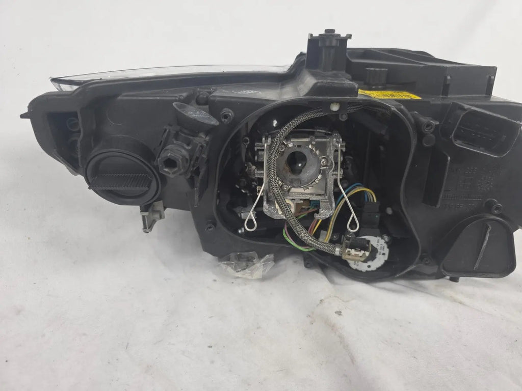 2007 - 2010 BMW E92 E93 328I 335I FRONT LEFT XENON HID HEADLIGHT OEM 7162145