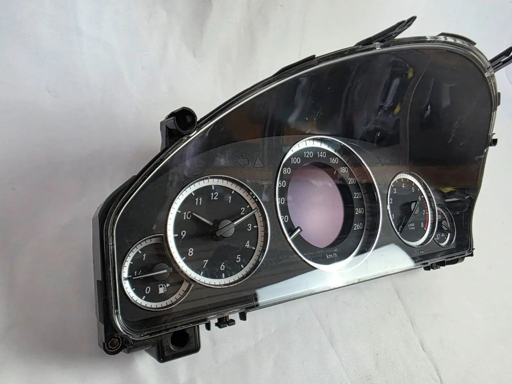 MERCEDES BENZ E-CLASS E200 W212 INSTRUMENT CLUSTER TACHO SPEEDOMETER A2129003213