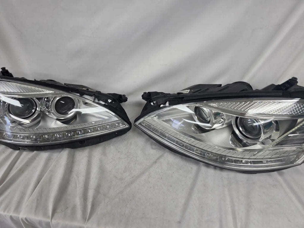 MERCEDES BENZ S-CLASS W221 BI-XENON Headlight PAIR OEM A2218200639 A2218202939
