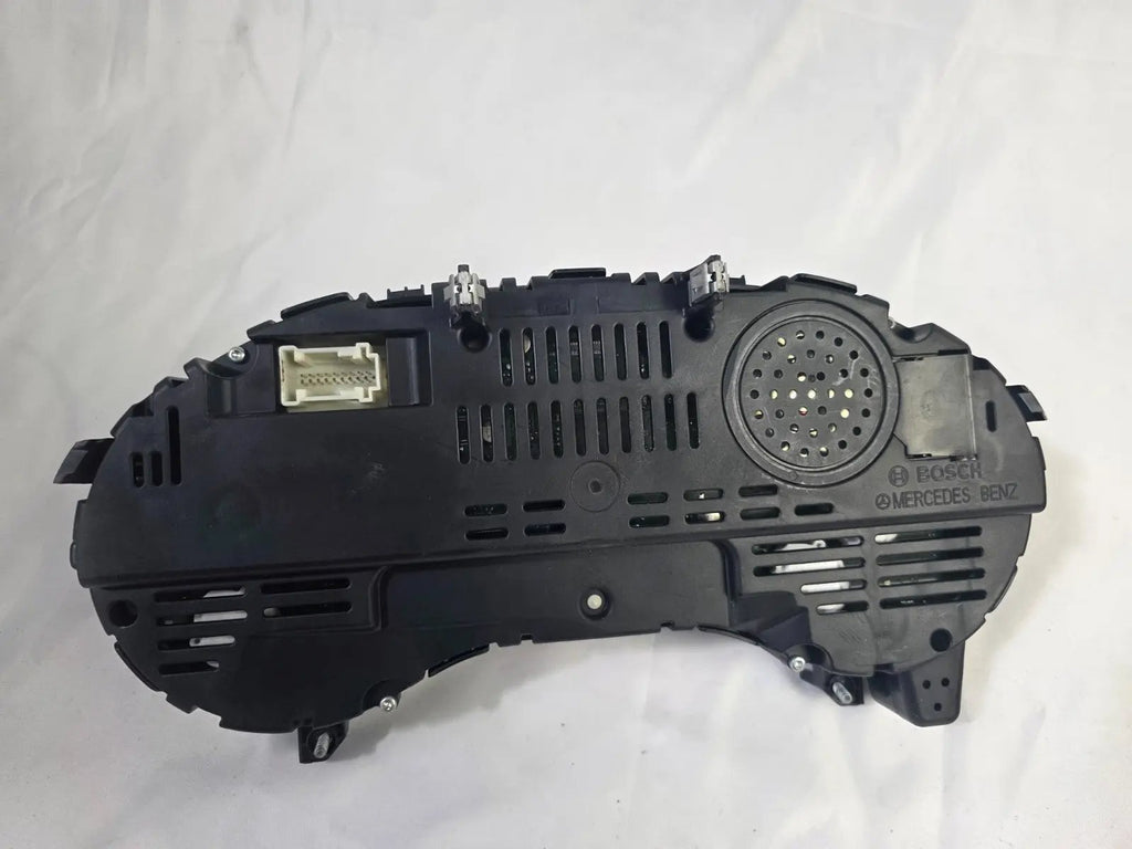 Mercedes A W176 2016 Speedometer Instrument cluster OEM GENUINE A1769009603