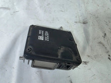 Load image into Gallery viewer, MERCEDES W205 C43 C300 C250 GLC300 GLC43 CAMERA CONTROL MODULE OEM