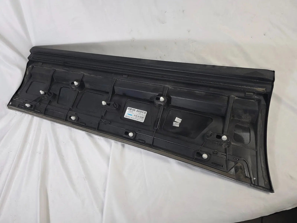 2016-20 BENTLEY BENTAYGA REAR LEFT DOOR TRIM MOLDING CLADDING OEM 36A853073