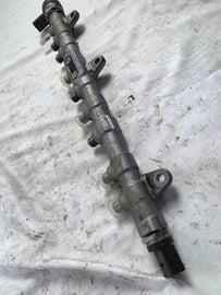 BMW X5 G05 F95 3.0 D xDrive Diesel RAIL PIPE OEM GENUINE 0445216051 8571569