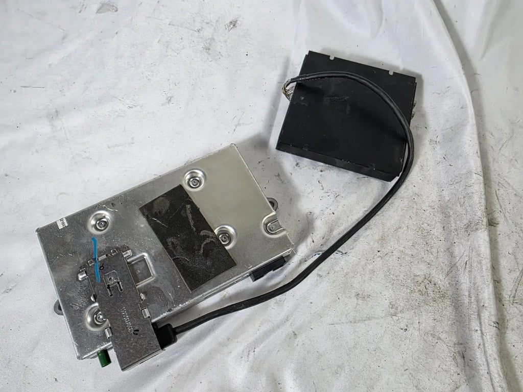 AUDI Q7 S5 GPS-TV NAVIGATION INFORMATION CONTROL MODULE & AUDIO AMP 4E0035729A