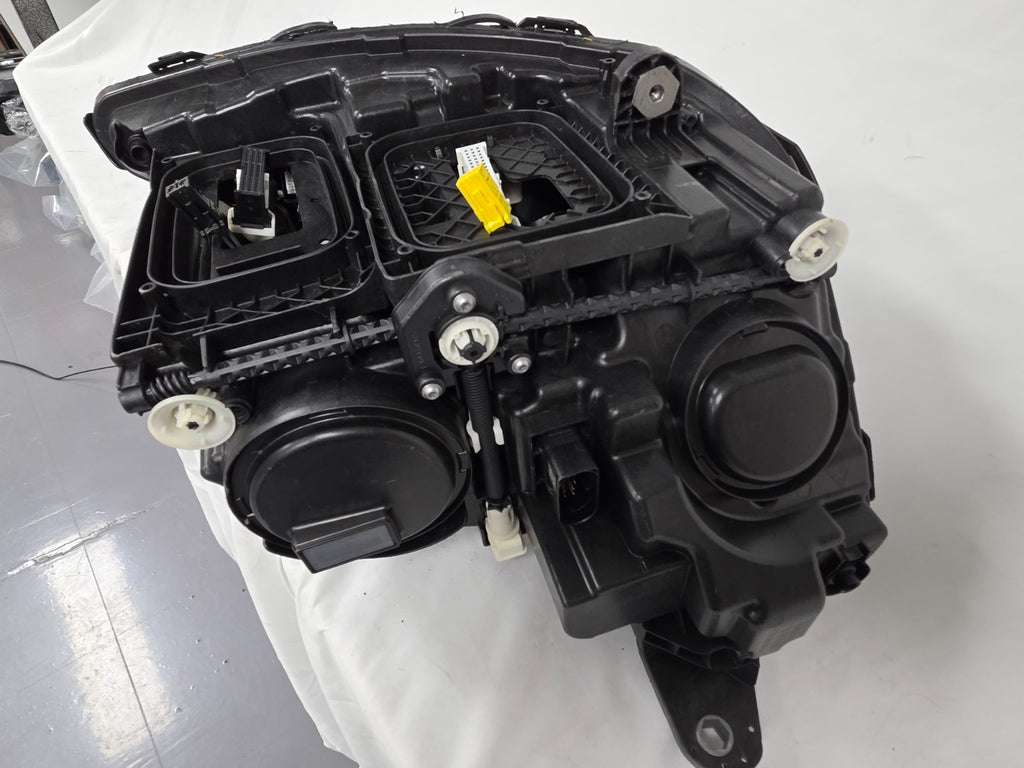 🚗Mercedes-Benz E-Class W213 FL MultiBeam LED LEFT USED OEM GENUINE A2139067510