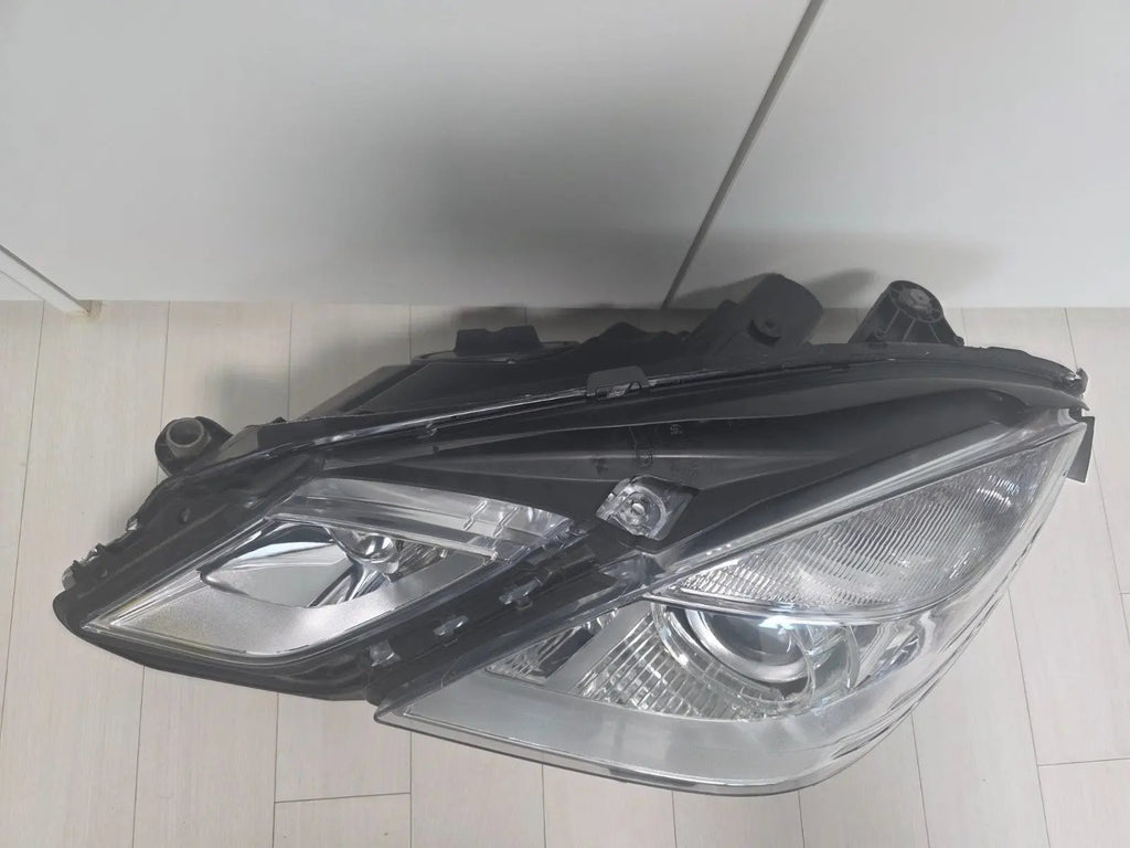 Mercedes-Benz W212 E200 E220 HID Xenon Left EU headlight OEM GENUINE A2128200139