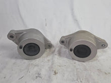 Load image into Gallery viewer, Maserati Ghibli Quattroporte NEW Left Right Motor Mount Pair 3.0 V6 670004870