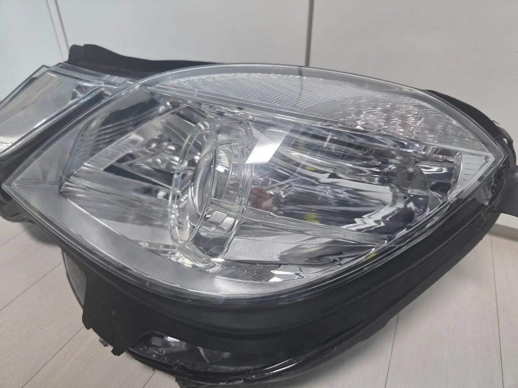 Mercedes-Benz W212 E200 E220 HID Xenon Left EU headlight OEM GENUINE A2128200139