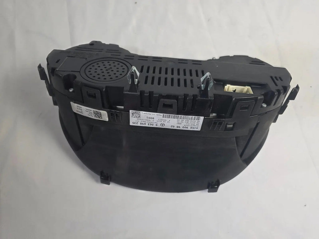 Mercedes GLA-Class 2016 Diesel Speedometer Instrument Cluster A1569009802