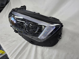 Mercedes-Benz CLS C257 W257 MultiBeam LED Right Headlight OEM Genuine A2579068400 – High-quality, used, OEM genuine MultiBeam LED headlight for the Mercedes-Benz CLS C257 W257 model. Perfect replacement for superior lighting and performance.