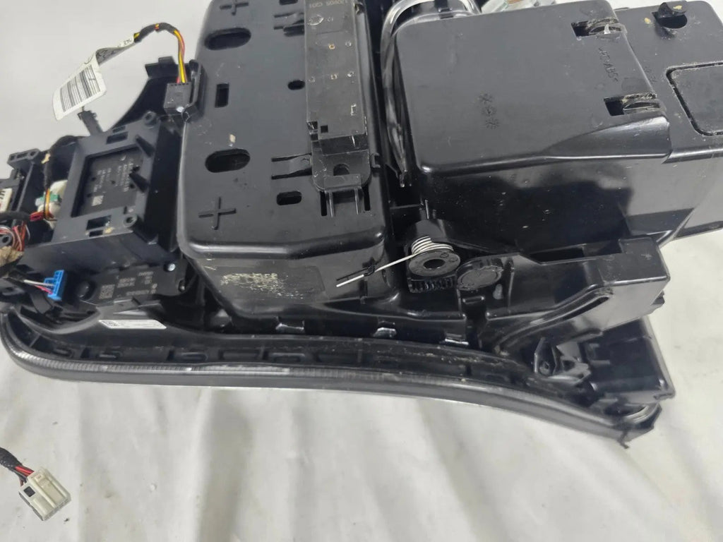 2017-2019 MERCEDES E300 W213 CENTER CONSOLE & SHIFTER KNOB & SWITCHES OEM