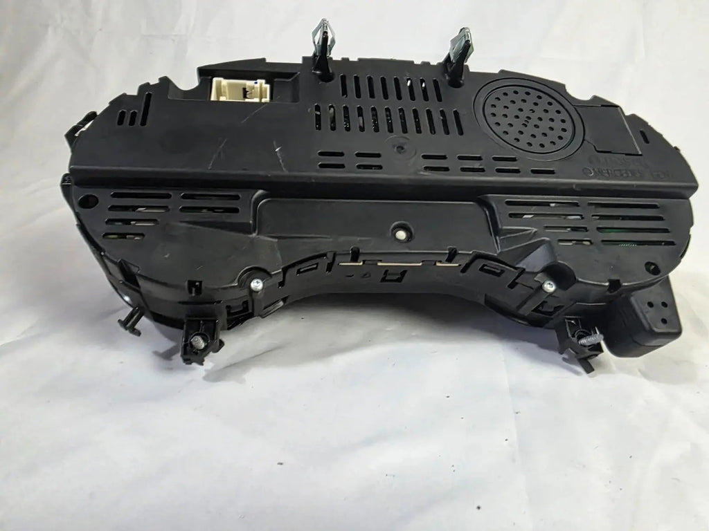 Mercedes GLA-Class 2016 Diesel Speedometer Instrument Cluster A1569009802