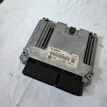 Load image into Gallery viewer, 2016 BMW F10 520 Engine Control Unit MODULE OEM GENUINE 8589142