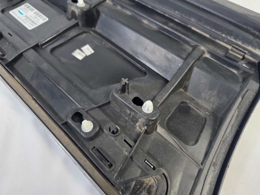 2016-20 BENTLEY BENTAYGA REAR LEFT DOOR TRIM MOLDING CLADDING OEM 36A853073