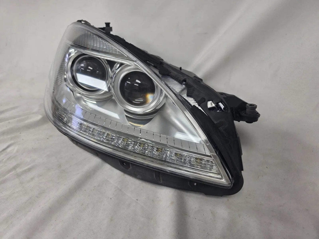 MERCEDES BENZ S-CLASS W221 BI-XENON Headlight PAIR OEM A2218200639 A2218202939