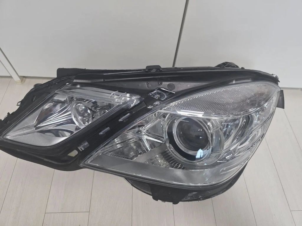 Mercedes-Benz W212 E200 E220 HID Xenon Left EU headlight OEM GENUINE A2128200139