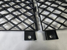 Load image into Gallery viewer, BENTLEY CONTINENTAL GT GTC FRONT GRILLE BLACK MESH OEM GENUINE NEW