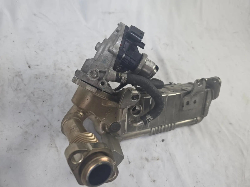 BMW EGR Valve for 3 SERIES, 5 SERIES, X3, X4, X5, X6, X7 GENUINE OEM 9885615