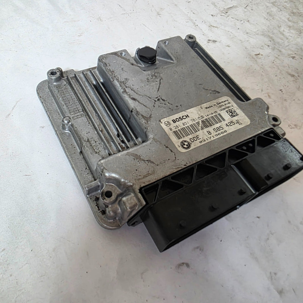 BMW F10 F11 LCI 520d B47 190HP Engine Control Unit MODULE OEM GENUINE 8585425