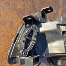 Load image into Gallery viewer, Image #17