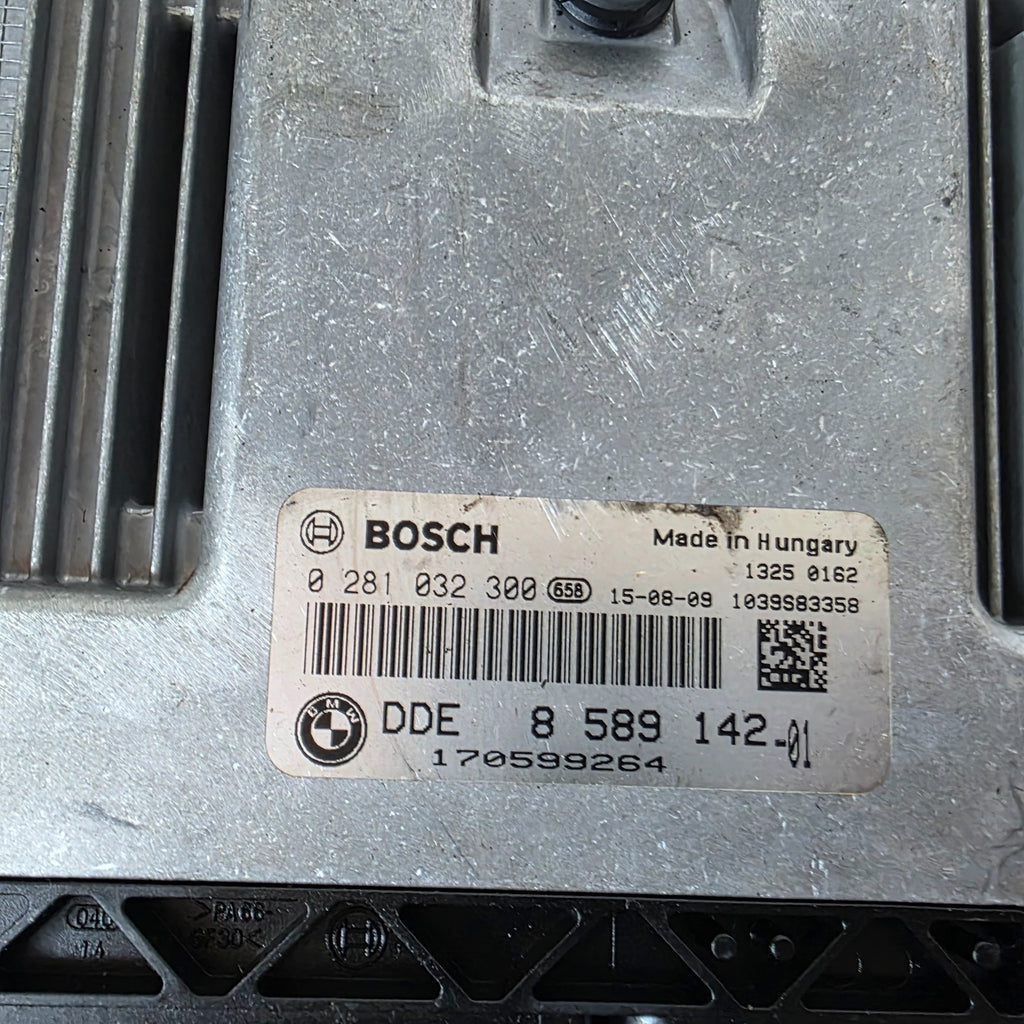 2016 BMW F10 520 Engine Control Unit MODULE OEM GENUINE 8589142