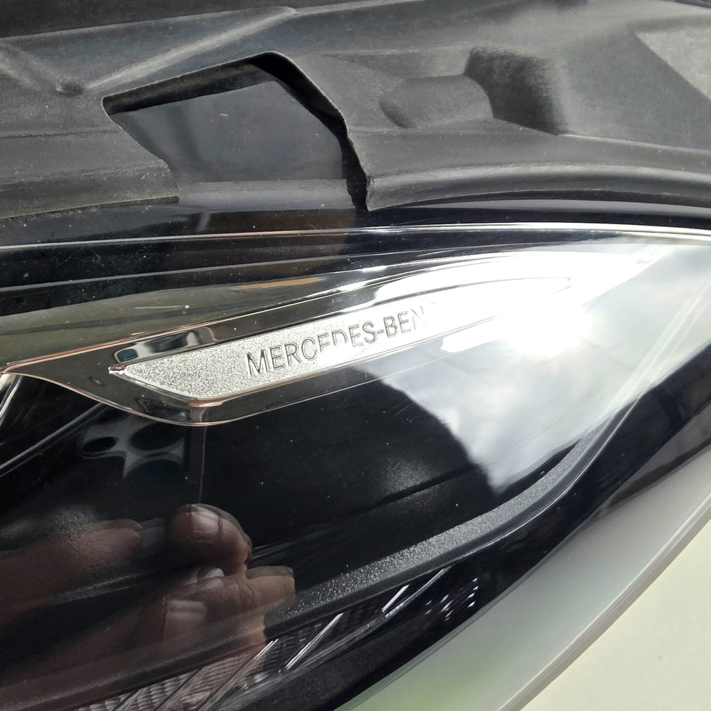 🚗🚗 Mercedes-Benz CLS C257, W257 LED High performance LEFT USED OEM A2579067700