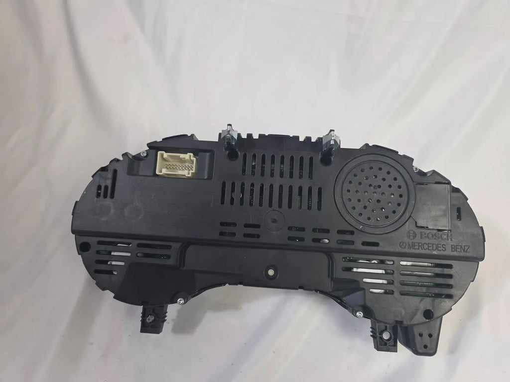 2017-2019 OEM Mercedes Benz GLE instrument cluster Speedometer A1669008616