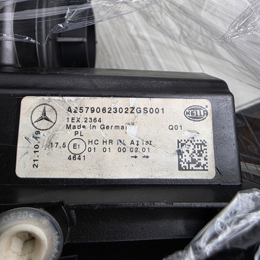🚗🚗 Mercedes-Benz CLS C257, W257 LED High performance LEFT USED OEM A2579062302