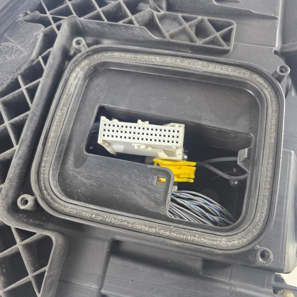 🚗🚗 Mercedes-Benz E-Class W213 Multibeam LED Blue LEFT USED GENUINE A2139061704