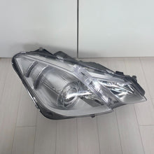 Load image into Gallery viewer, Mercedes-Benz W207 E200 E260 HID Xenon RIGHT headlight OEM GENUINE A2078200259