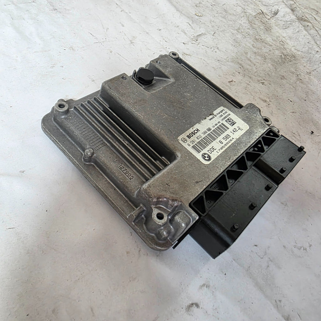 2016 BMW F10 520 Engine Control Unit MODULE OEM GENUINE 8589142